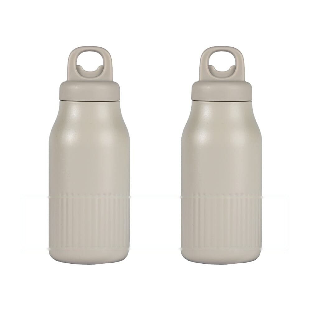 Sagaform Truls stalen fles met handige openklik dop (gerecycled) 500 ml — drukvlak rondom onderzijde