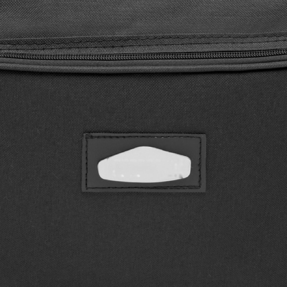 LASER PLUS TRAV - 600D polyester reistas — drukvlak gecentreerd op het metalen plaatje