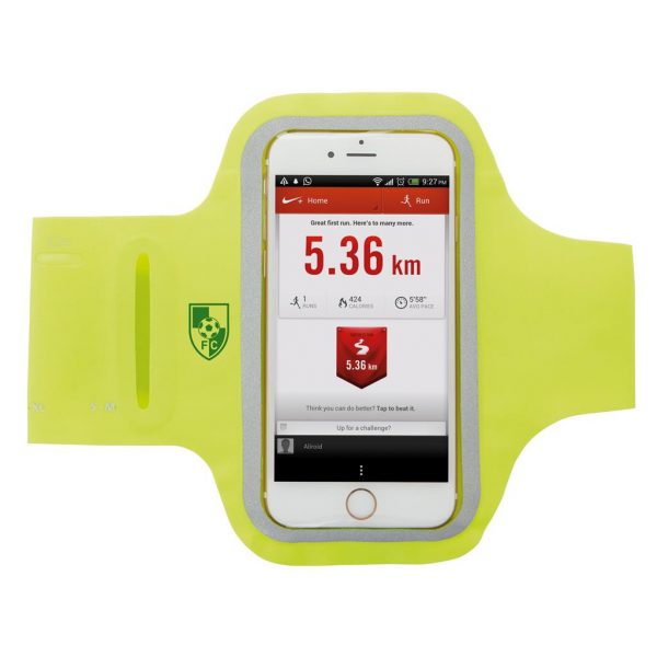 Lichtgewicht en trendy sportarmband gemaakt uit ultra dun en waterdicht elastisch materiaal. De klitteband sluiting heeft twee maten zodat hij geschikt is voor de iederen. De klitteband sluiting is van hoge kwaliteit waardoor deze langdurig gebruikt kan worden.