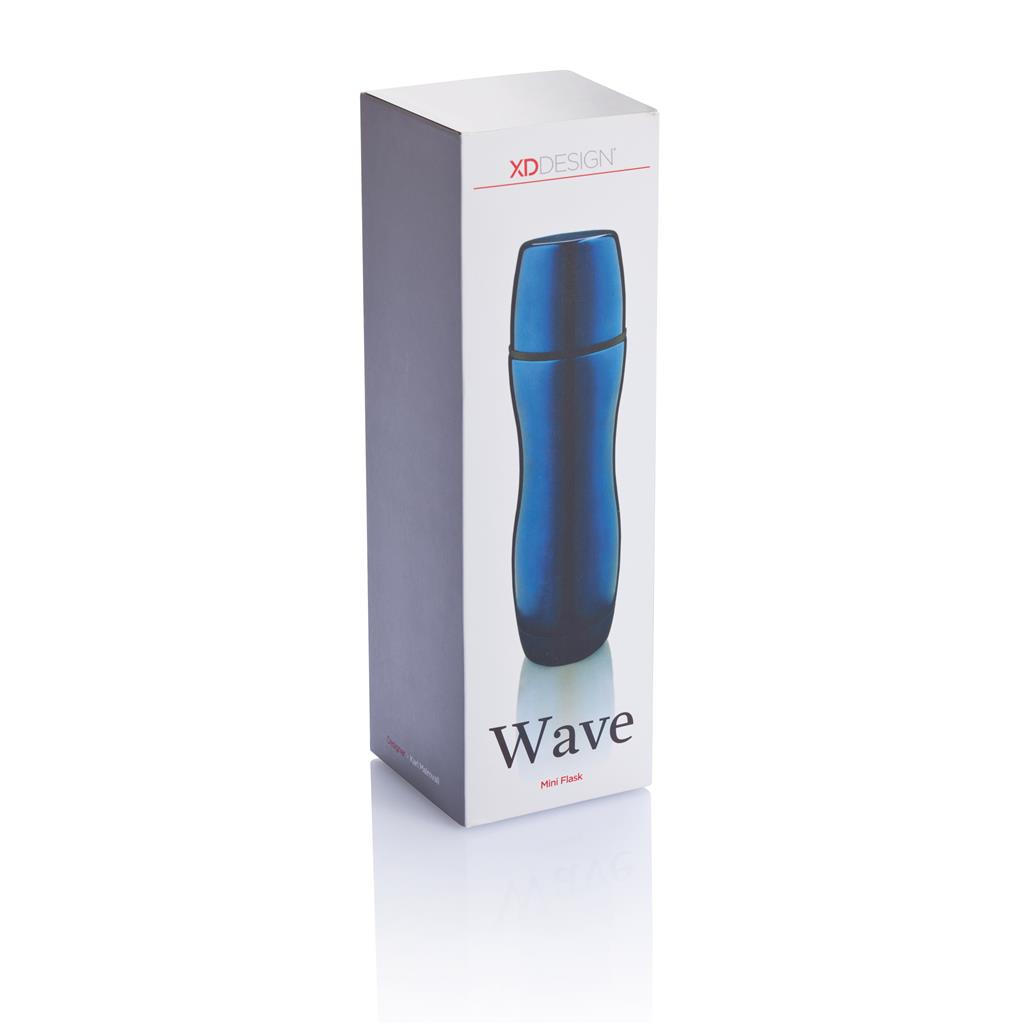 Wave Med is een 400ml dubbelwandige en vacuüm isoleerfles in een elegant design met bijpassende mok. Geregistreerd ontwerp®