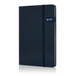 Must have A5 hardcover notitieboek inclusief 4GB USB stick. Met bladwijzer en elastieksluiting. 80 pagina's van 80g/m2.