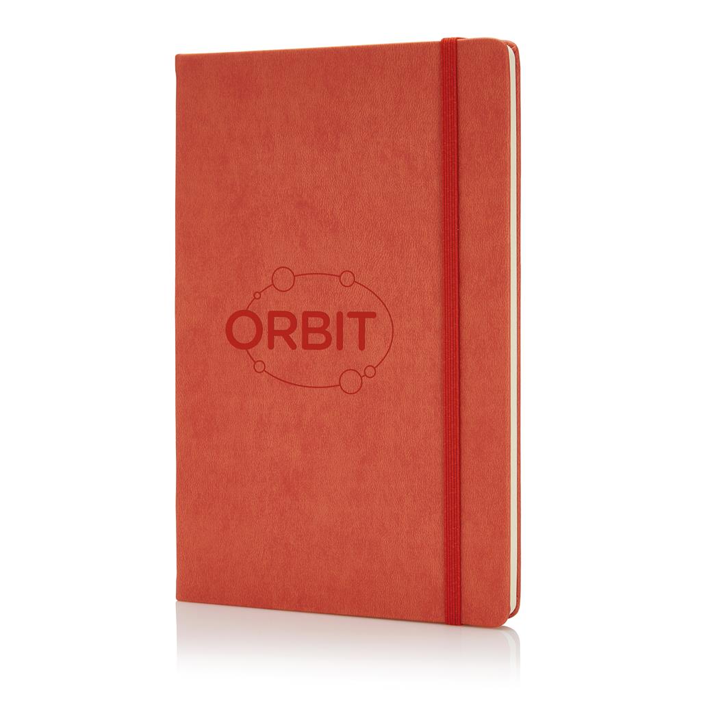 PU notitieboek met 80 pagina’s. Kaft geschikt voor logo embossing.